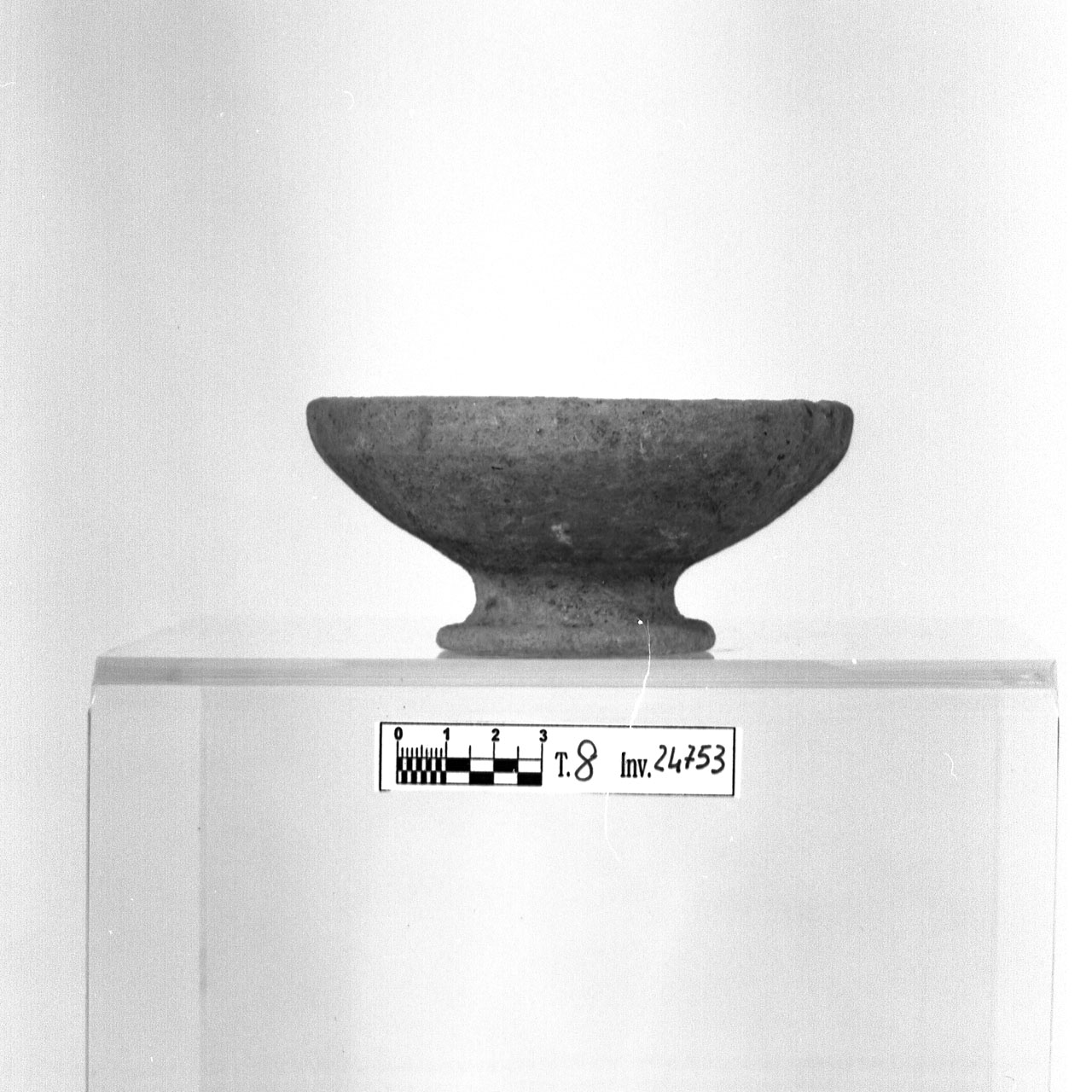 ciotola - produzione locale (seconda metà sec. IV a.C)