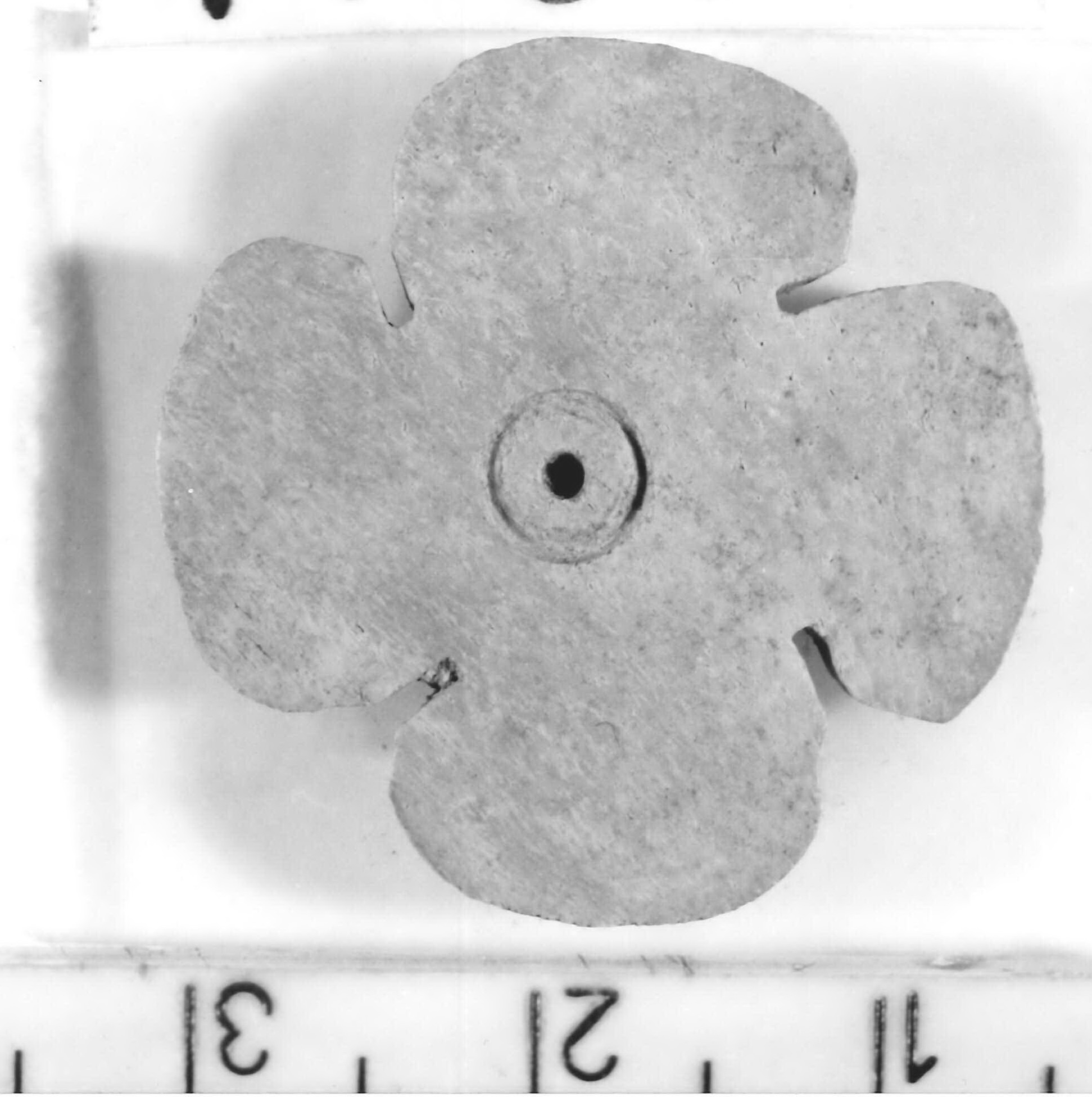 fiore (applique) (metà sec. IV a.C)