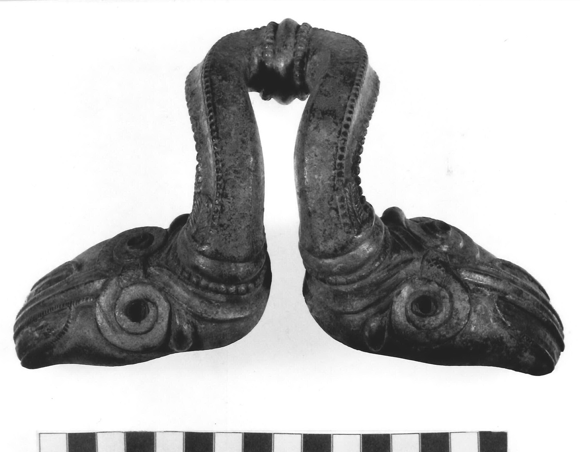 ansa di stamnos - botteghe celtiche dell'Italia centrale (metà sec. IV a.C)