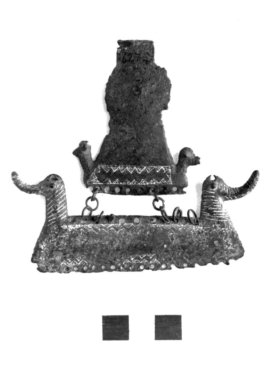 pettorale - fase Piceno II (sec. VIII a.C)