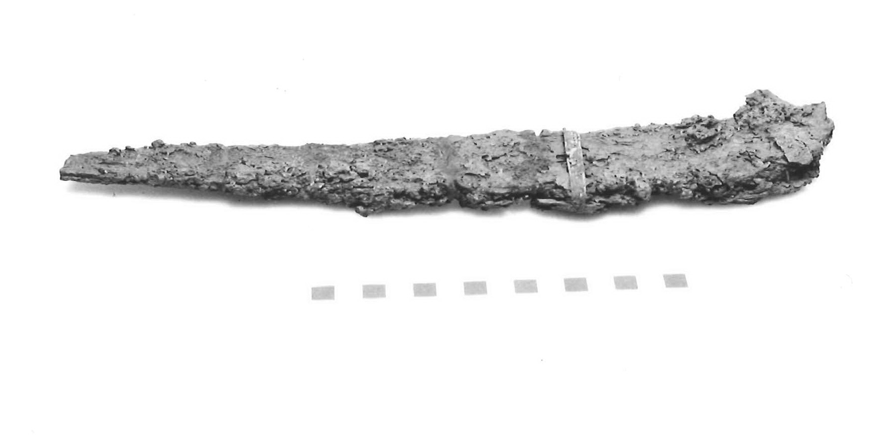 spada corta ad un taglio - Piceno III (metà sec. VII a.C)