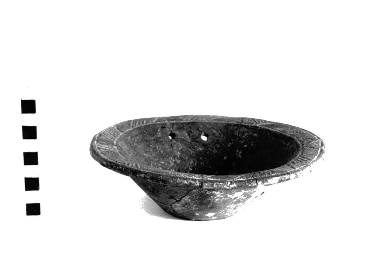 scodella troncoconica - civiltà villanoviana-fase II (seconda metà sec. VIII a.C)