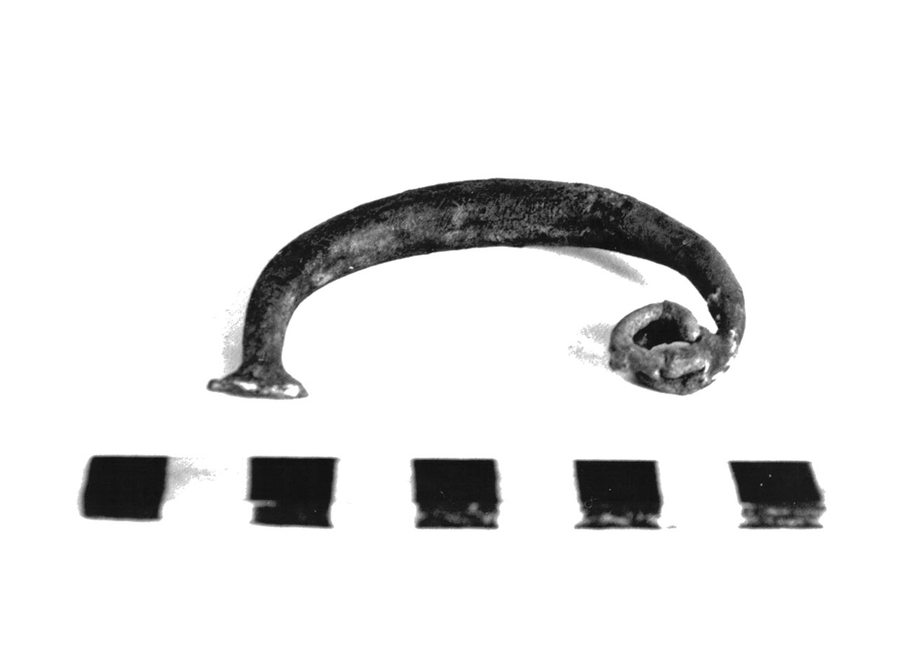 fibula ad arco ingrossato - civiltà villanoviana-fase II (sec. VIII a.C)