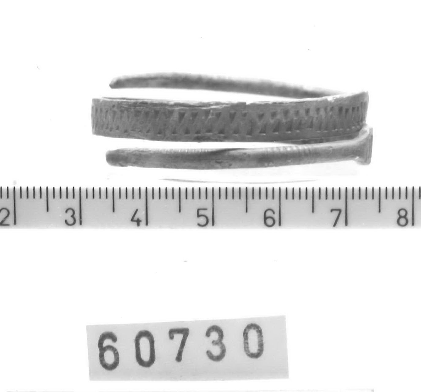 armilla a capi sovrapposti - Piceno III (sec. VII a.C)