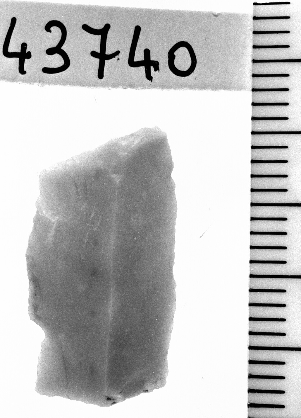 troncatura obliqua rettilinea/ frammento - Epigravettiano (Paleolitico superiore)