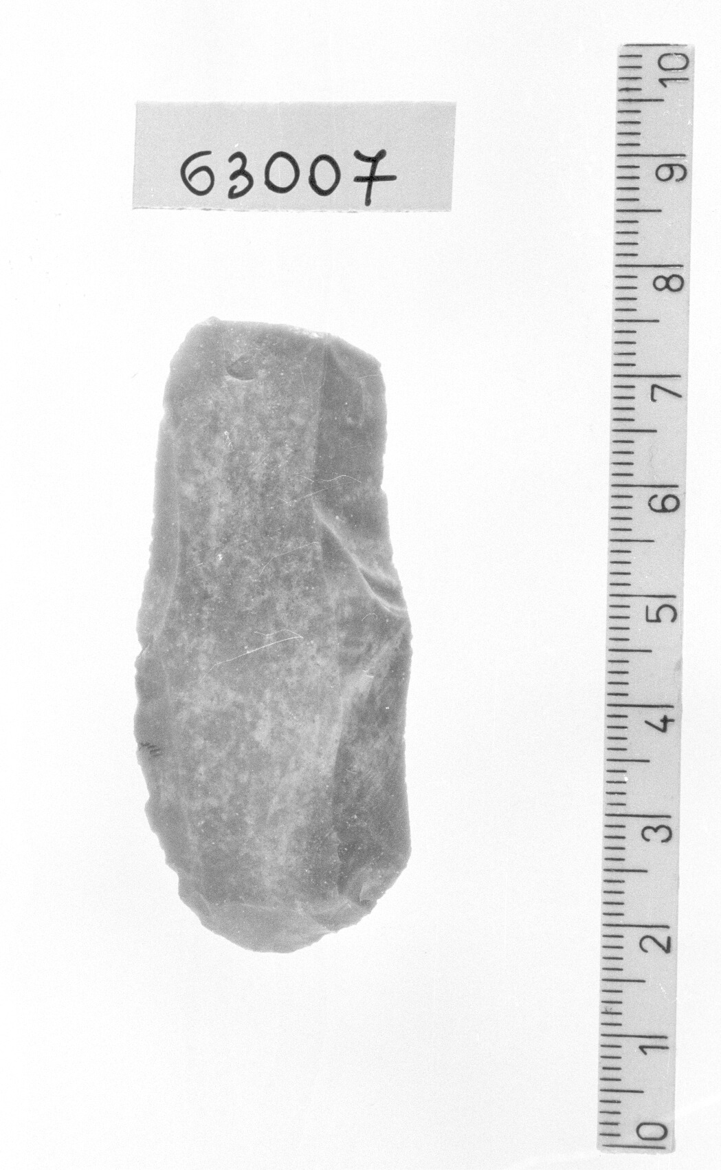 grattatoio frontale lungo/ frammento - Gravettiano (Paleolitico superiore)