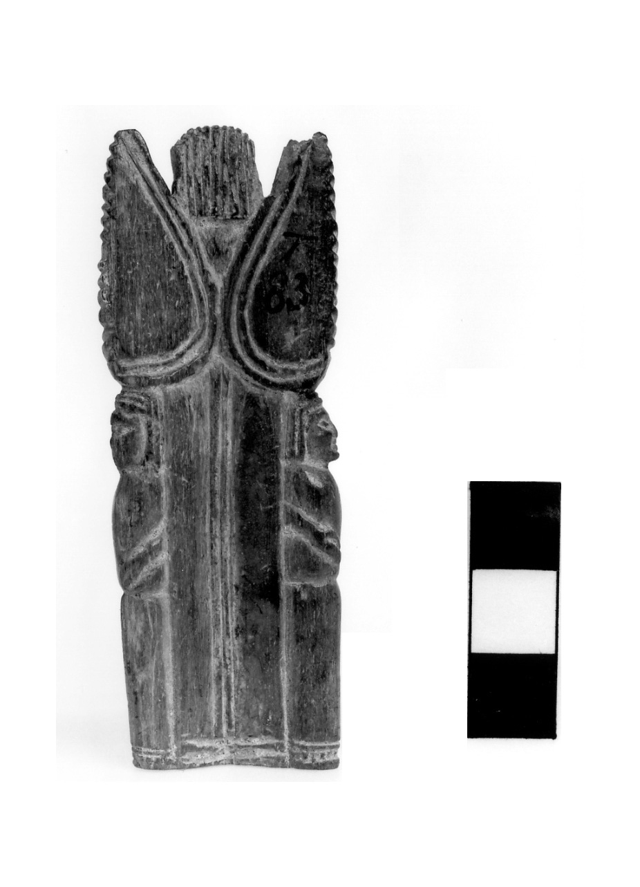 figura femminile alata (pendaglio) - fase Piceno IV A (sec. VI a.C)