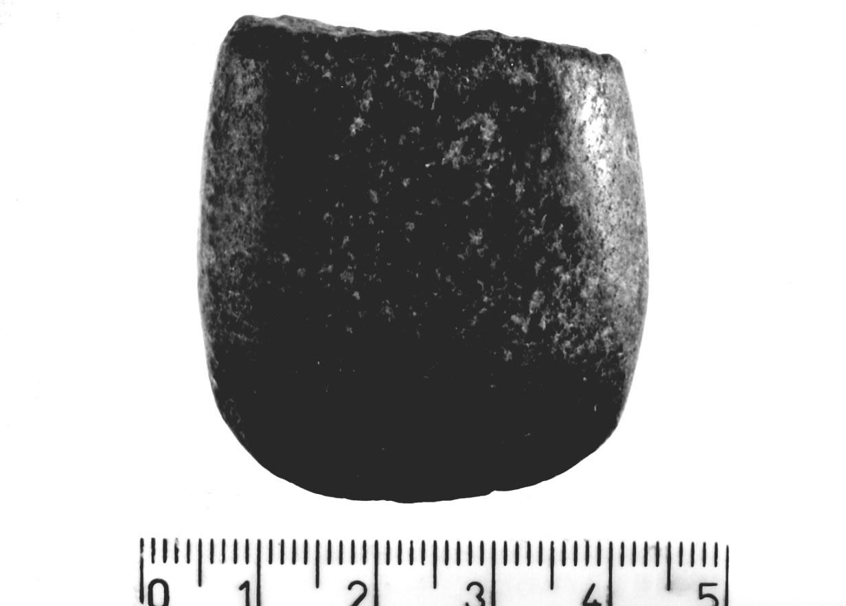 accetta/ frammento (Subneolitico)