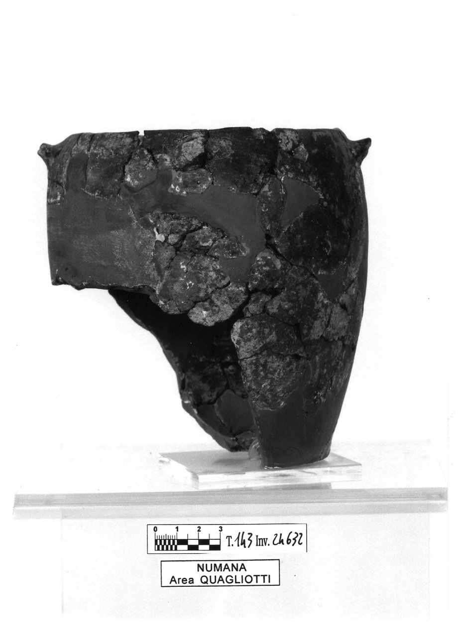 poculum - fase Piceno IV B (secondo quarto sec. V a.C)