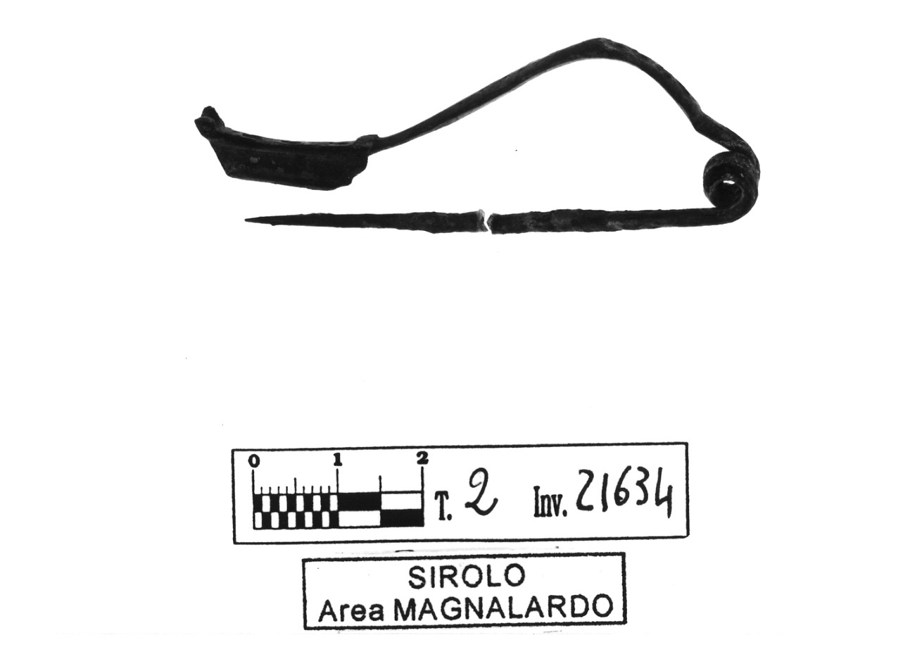 fibula tipo Certosa - fase Piceno IV B (fine/ inizio secc. VI-V a.C)