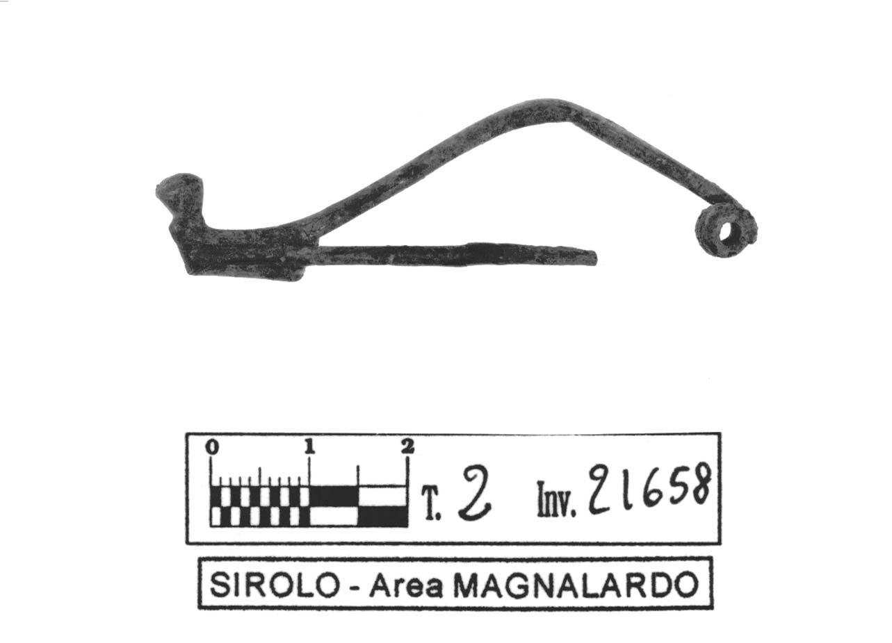 fibula tipo Certosa - fase Piceno IV B (fine/ inizio secc. VI-V a.C)