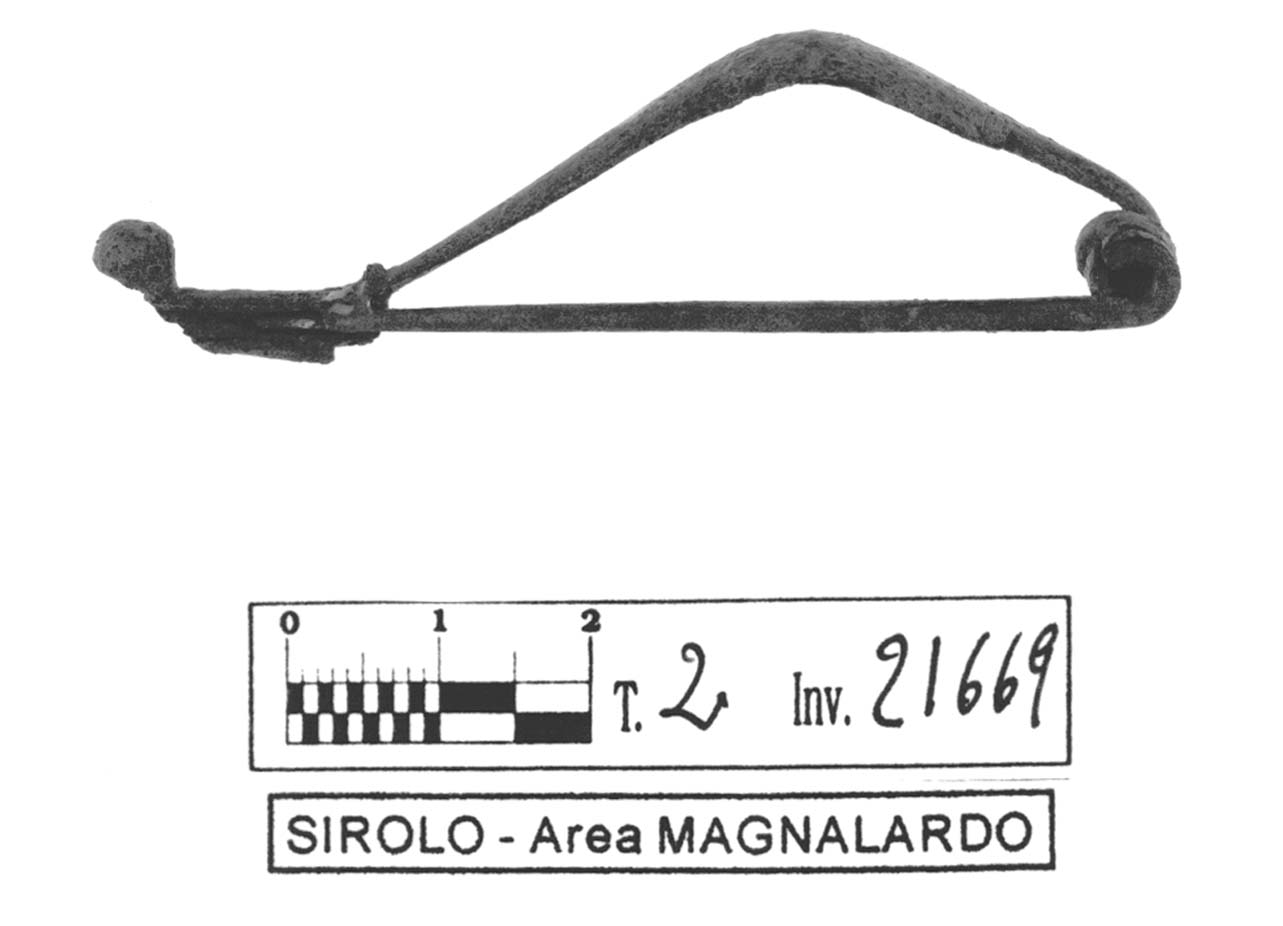 fibula tipo Certosa - fase Piceno IV B (fine/ inizio secc. VI-V a.C)