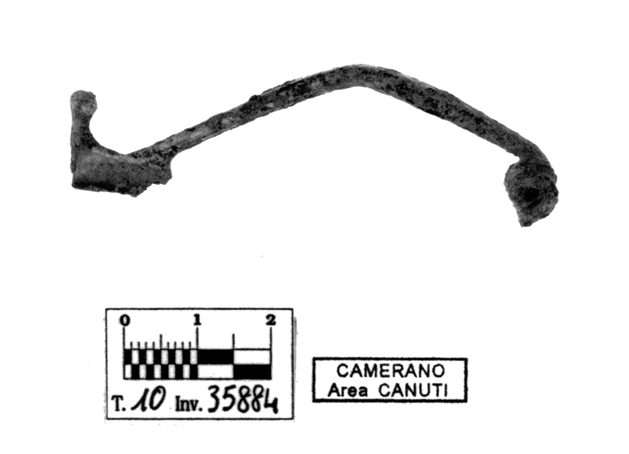 fibula tipo Certosa - fase Piceno V (prima metà sec. V a.C)