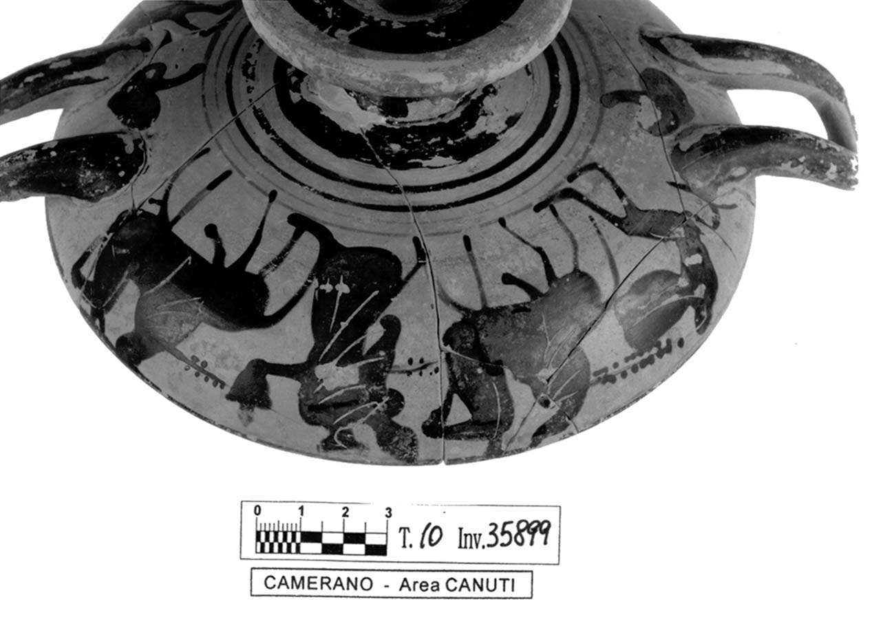 kylix di Maniera del Pittore di Haimon - produzione attica (primo quarto sec. V a.C)