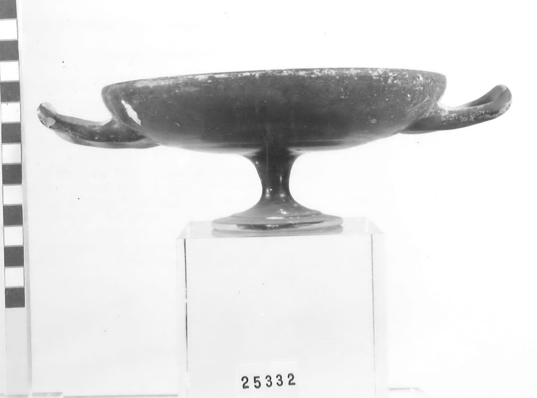 kylix - Piceno V (fine sec. V a.C)