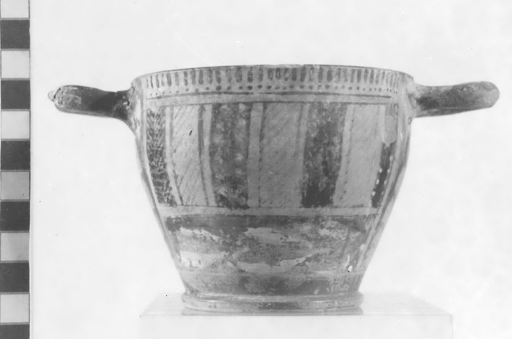 skyphos, tipo "Saint Valentin" - Piceno V (fine sec. V a.C)