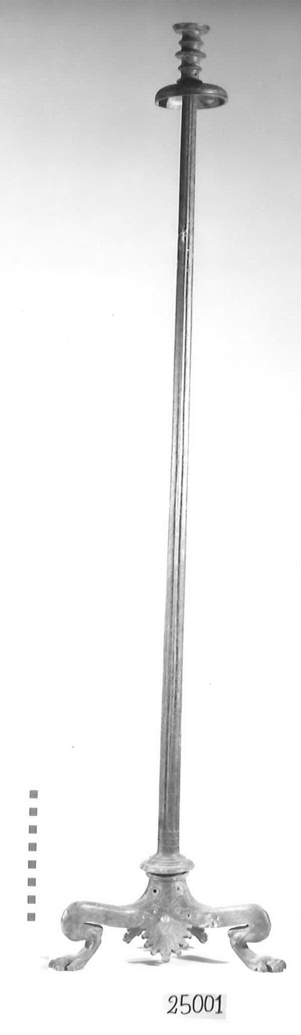 candelabro - Piceno V, fabbrica etrusca (fine secc. VI-V, sec. V a.C)