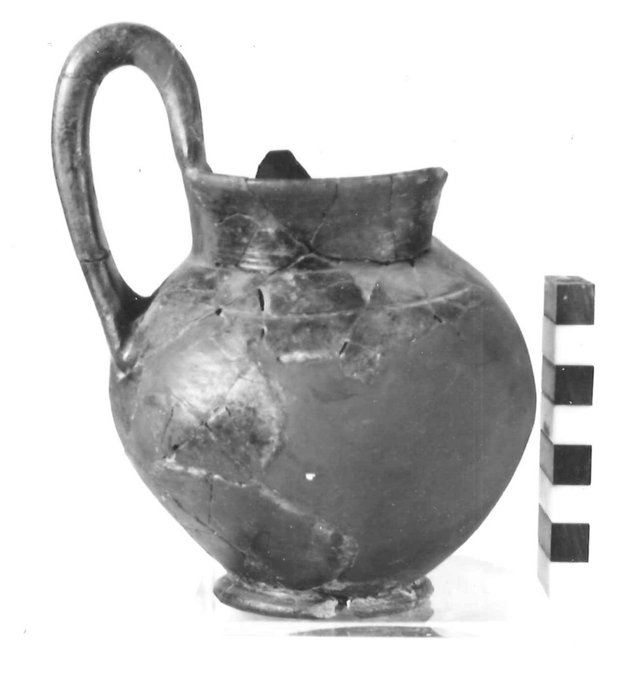 attingitoio globulare - Piceno IV B (sec. VI a.C)