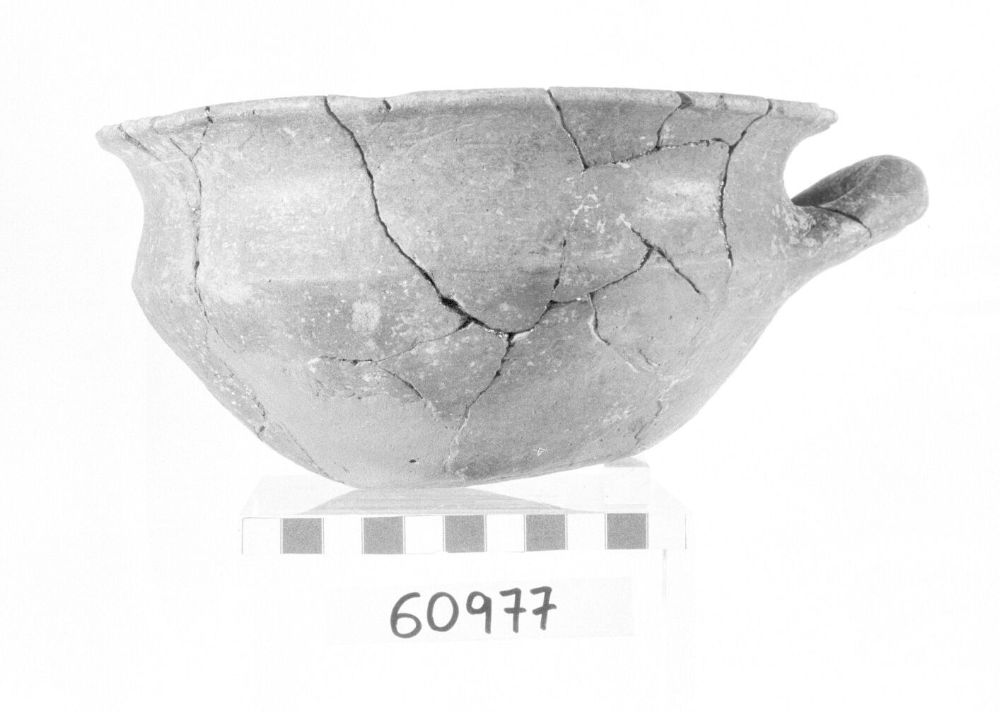 scodella-coperchio - Protovillanoviano (Bronzo finale)
