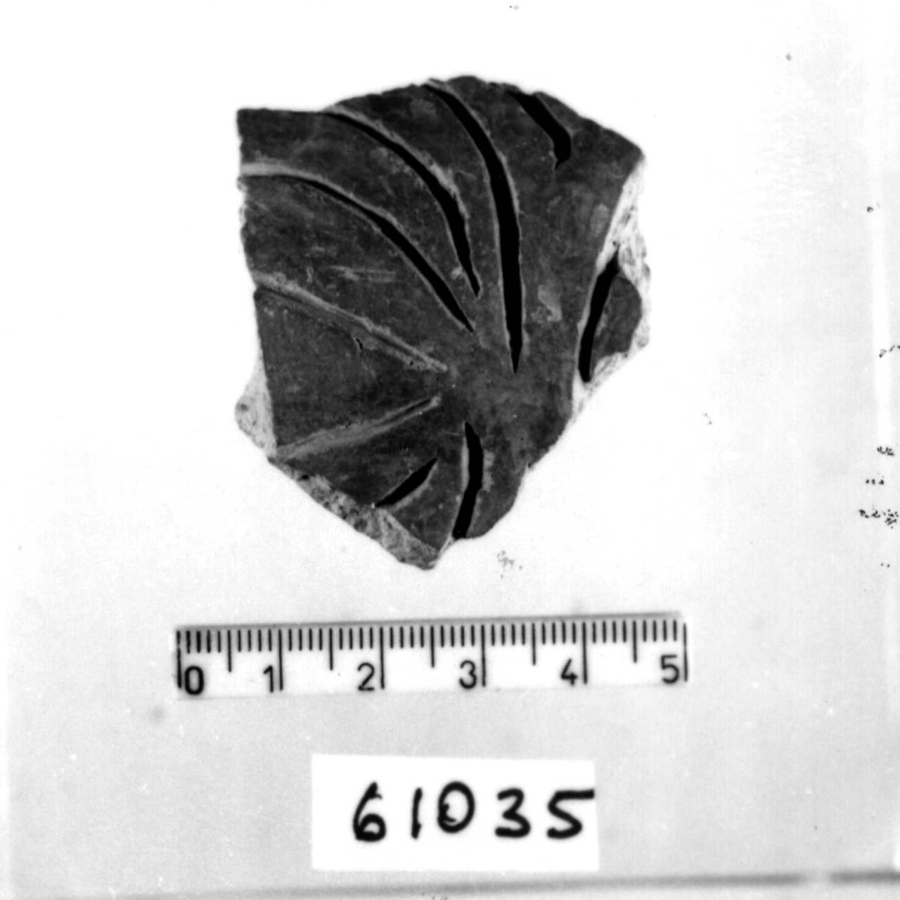 parete/ frammento (Bronzo recente)