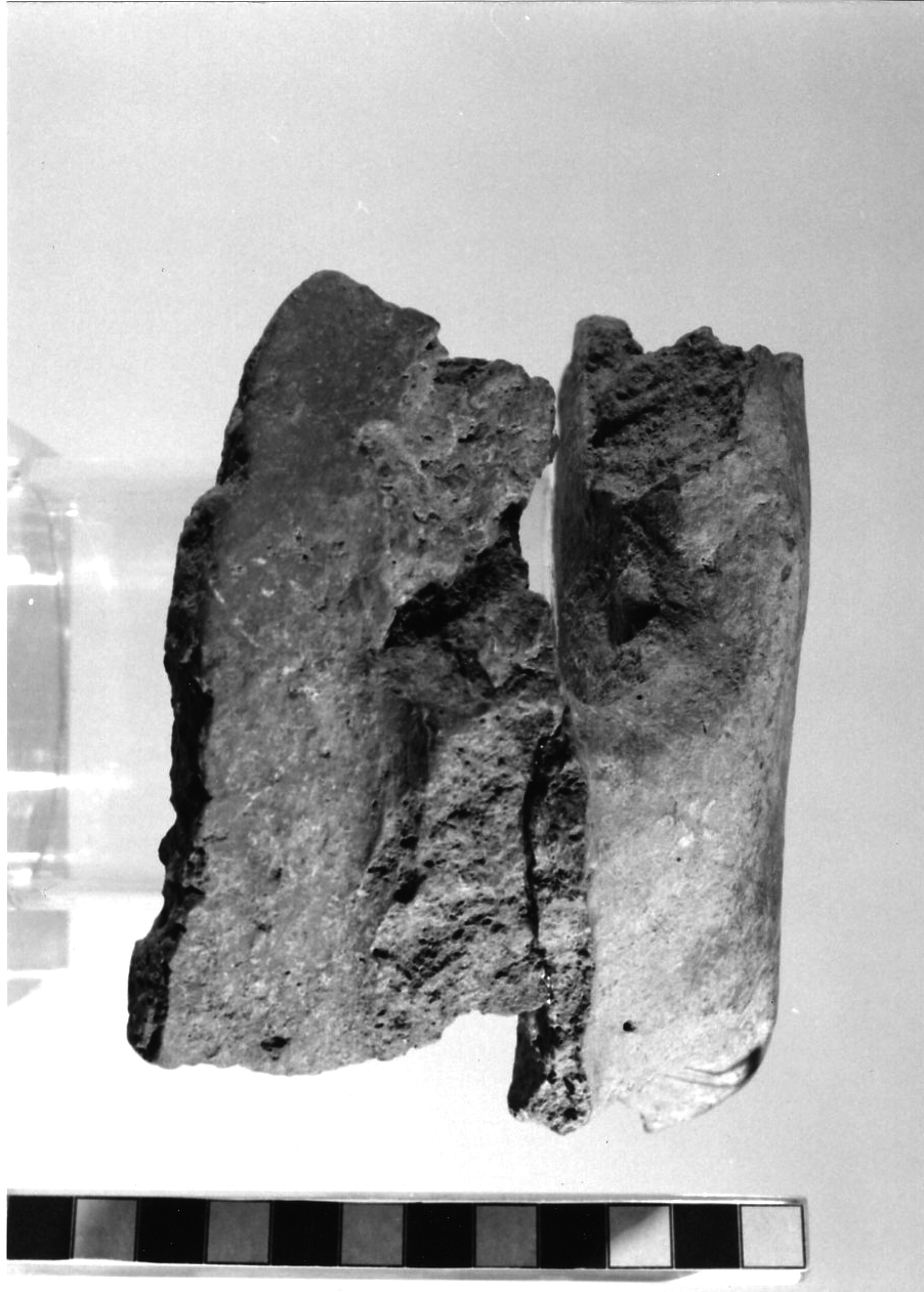 fornello/ frammento (Bronzo medio 3)