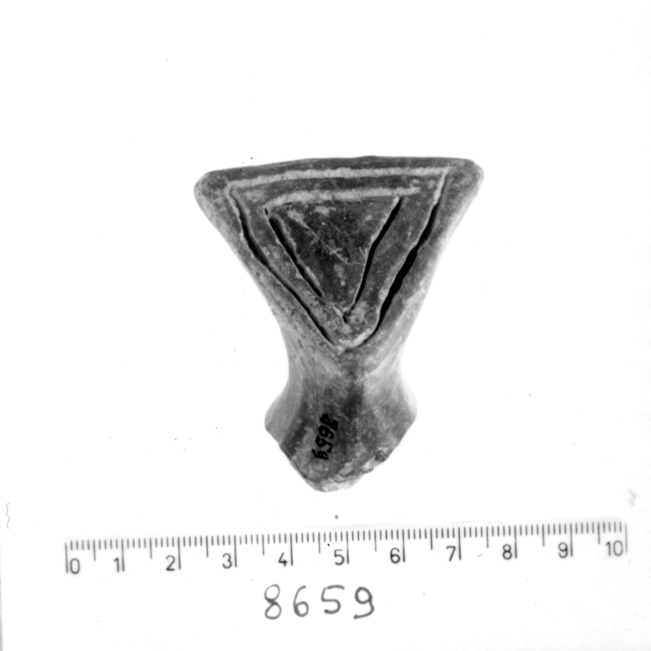 sopraelevazione a bastoncello/ frammento - facies appenninica (Bronzo medio 3)