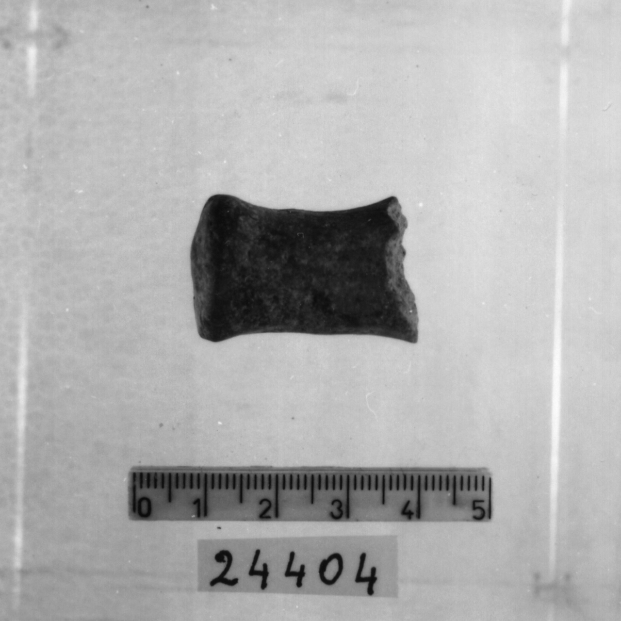 sopraelevazione cilindro-retta/ frammento (Bronzo recente)