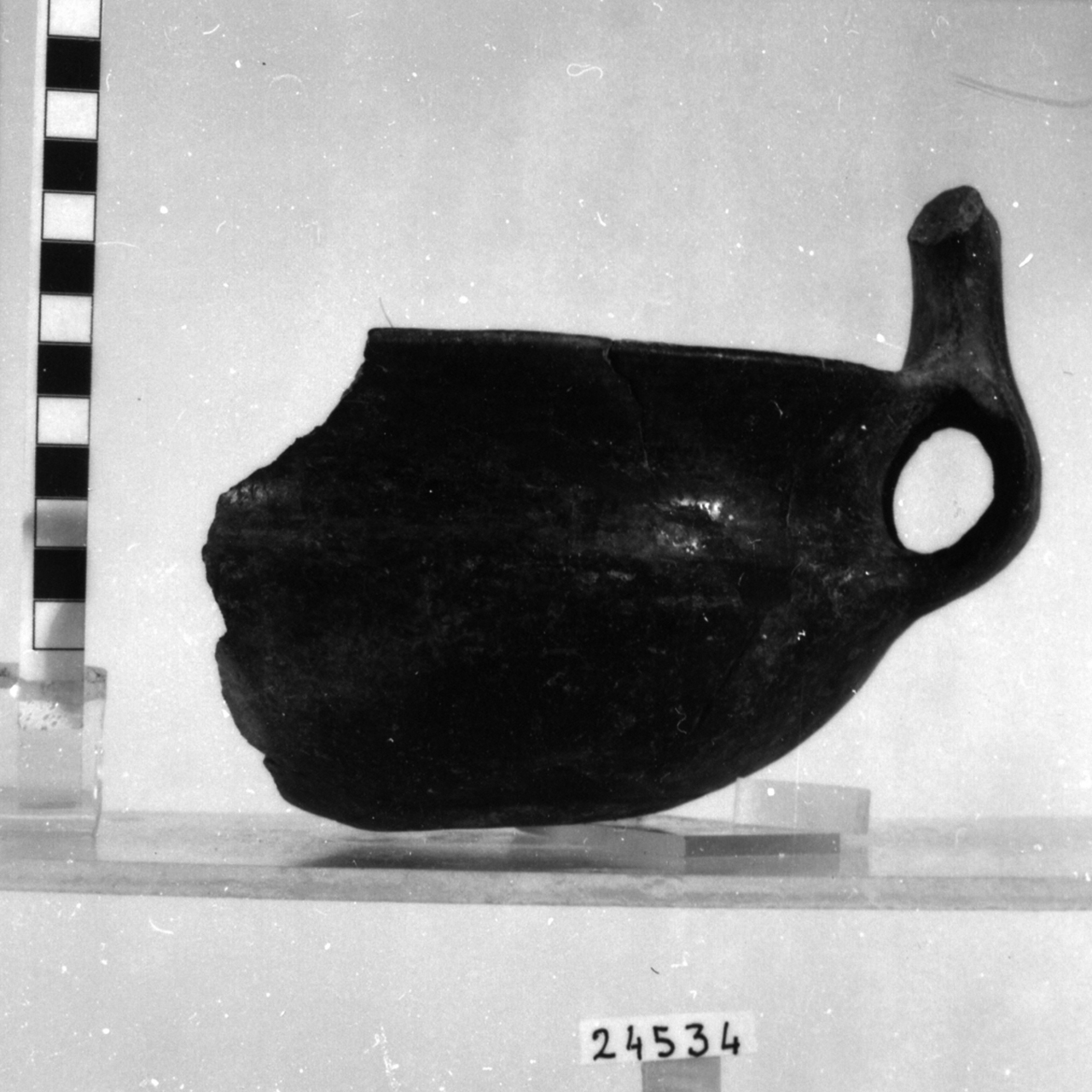 ciotola carenata/ frammento (Bronzo recente)