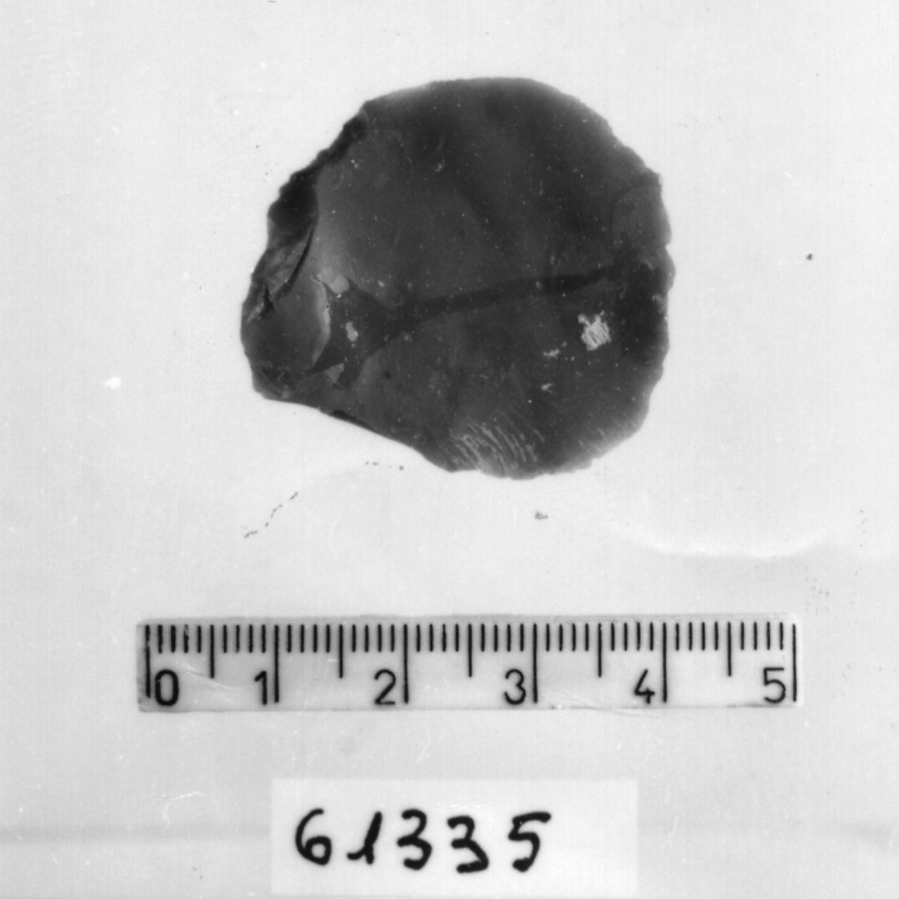 grattatoio frontale corto a ritocco laterale, G4 (Eneolitico)