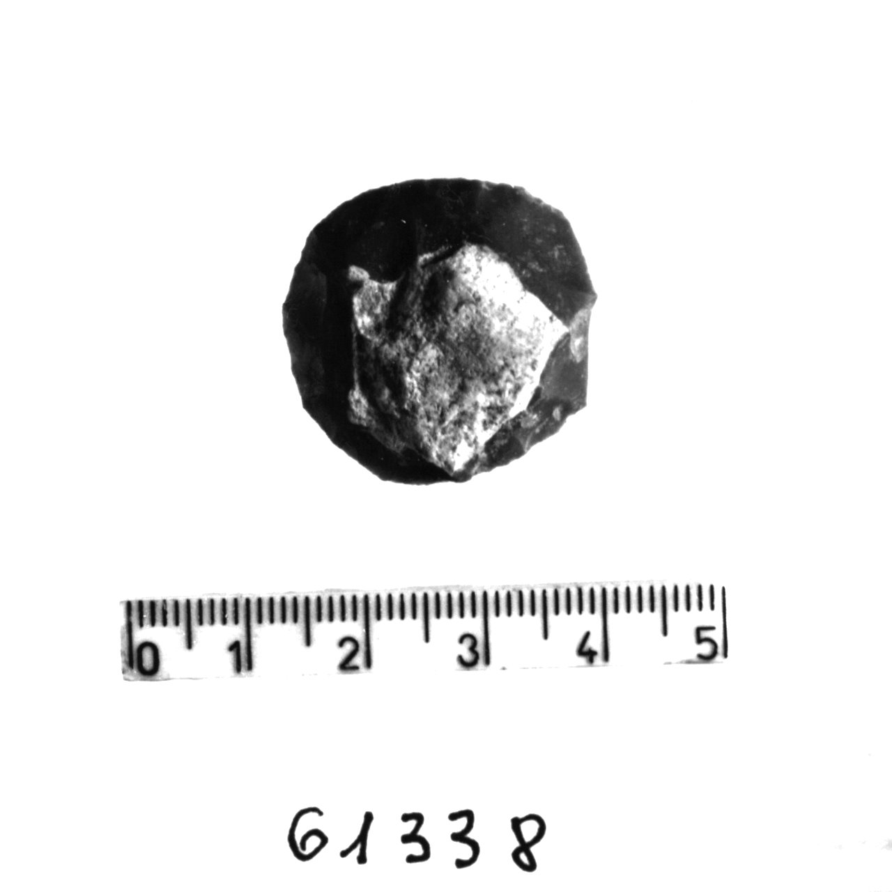 grattatoio frontale corto a ritocco laterale, G4 (Eneolitico)