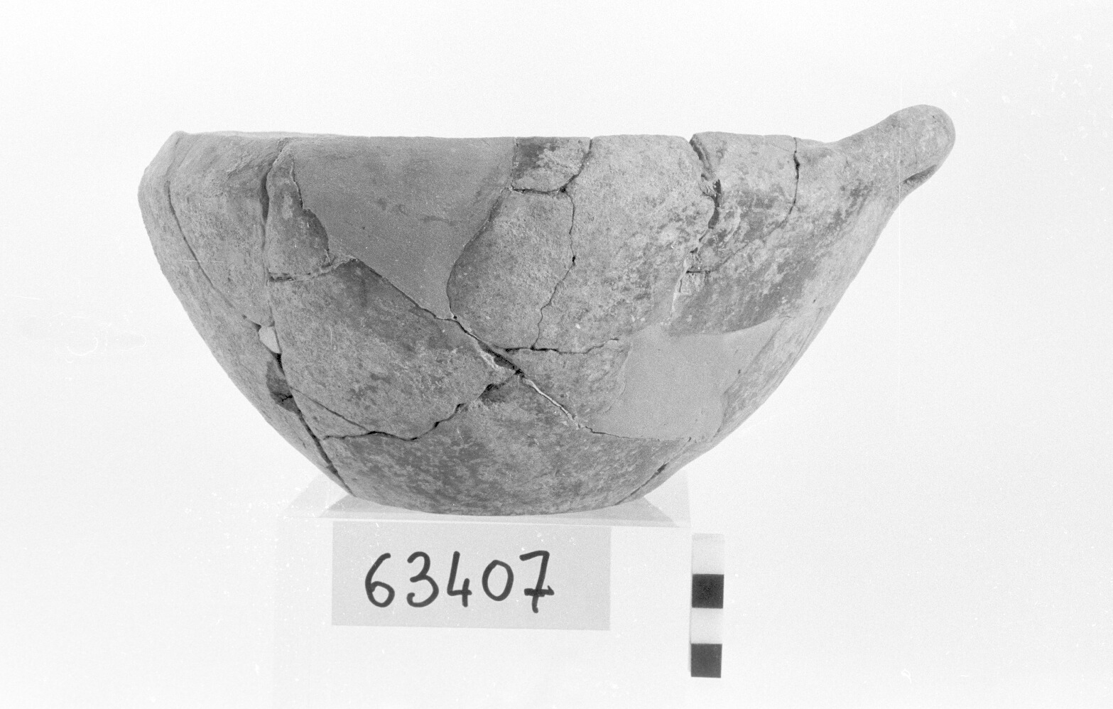 scodella-coperchio - Protovillanoviano (Bronzo finale)