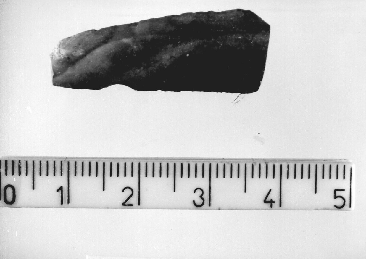 lama-raschiatoio marginale/ frammento (Neolitico)