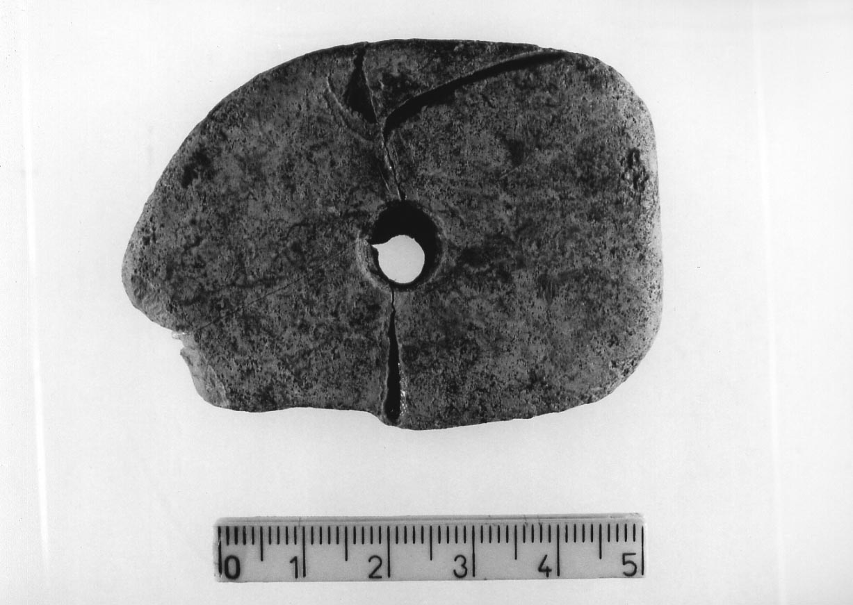 ciottolo perforato (Neolitico)