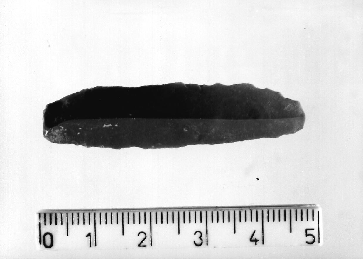 lama a ritocco semplice marginale bilaterale (Neolitico)