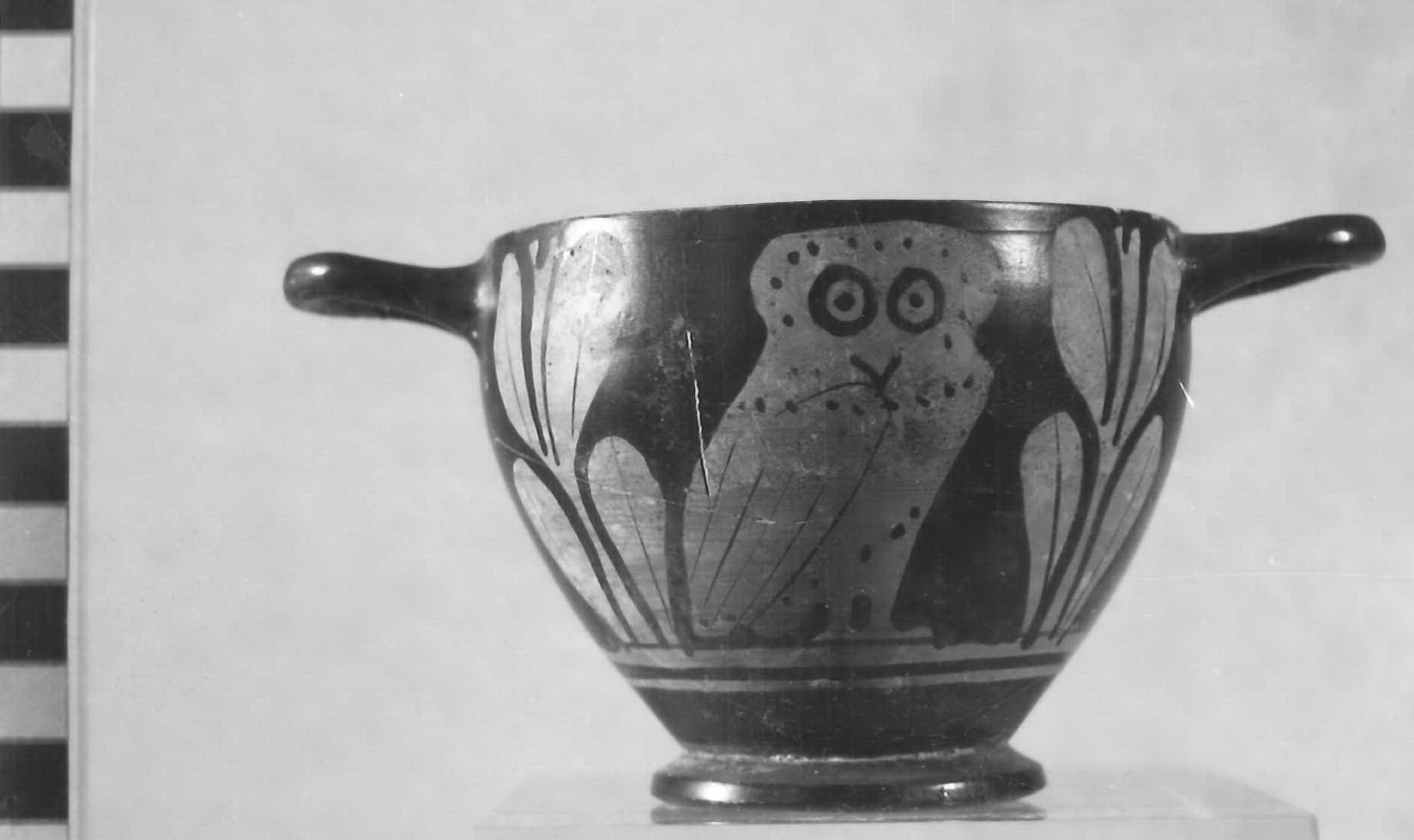 skyphos - Piceno V (sec. V a.C)