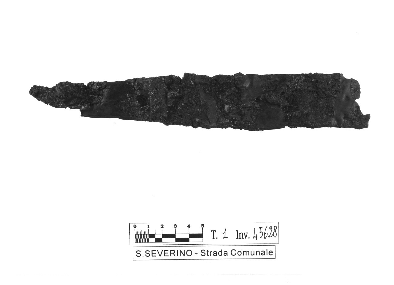 coltello a codolo - fase Piceno V (fine sec. V a.C)