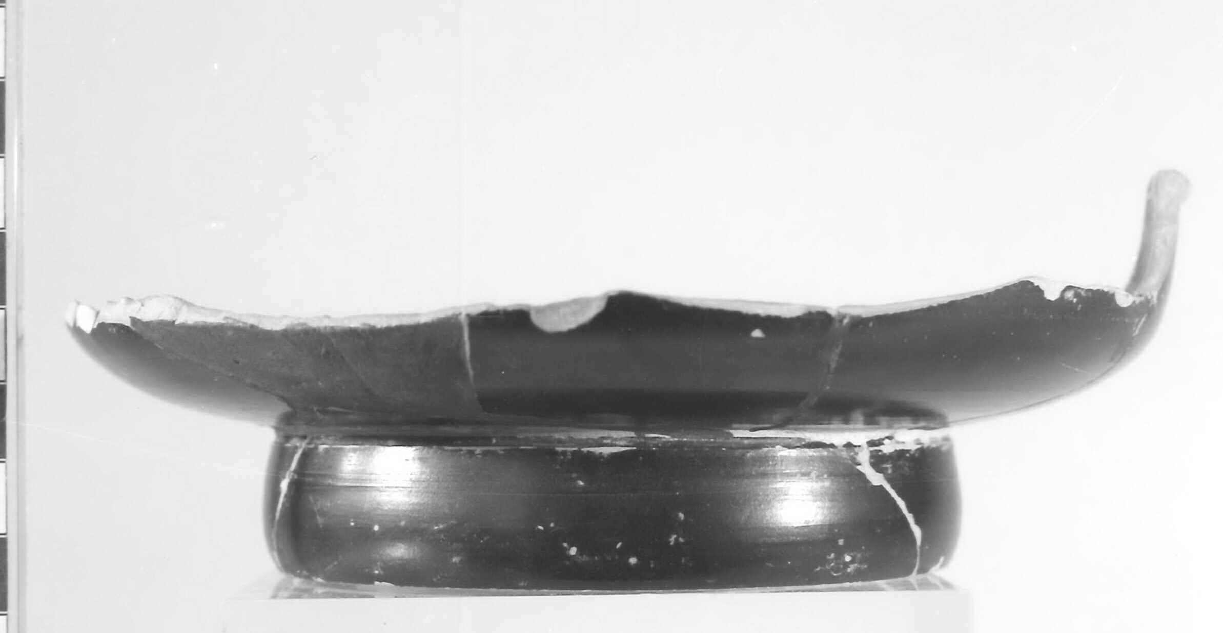 piatto (sec. IV a.C)