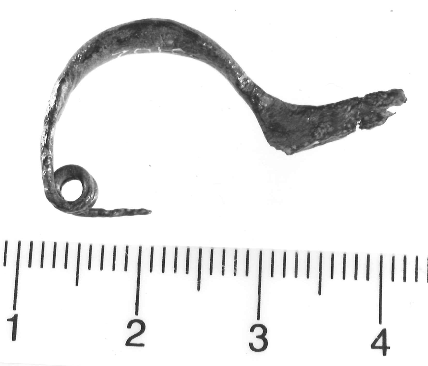 fibula ad arco crestato - Piceno III (secc. VII-VI a.C)