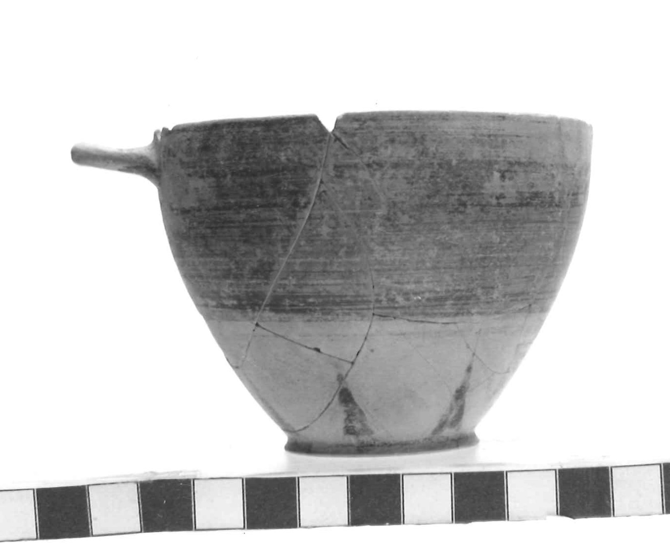 kotyle - Piceno III (seconda metà sec. VII a.C)