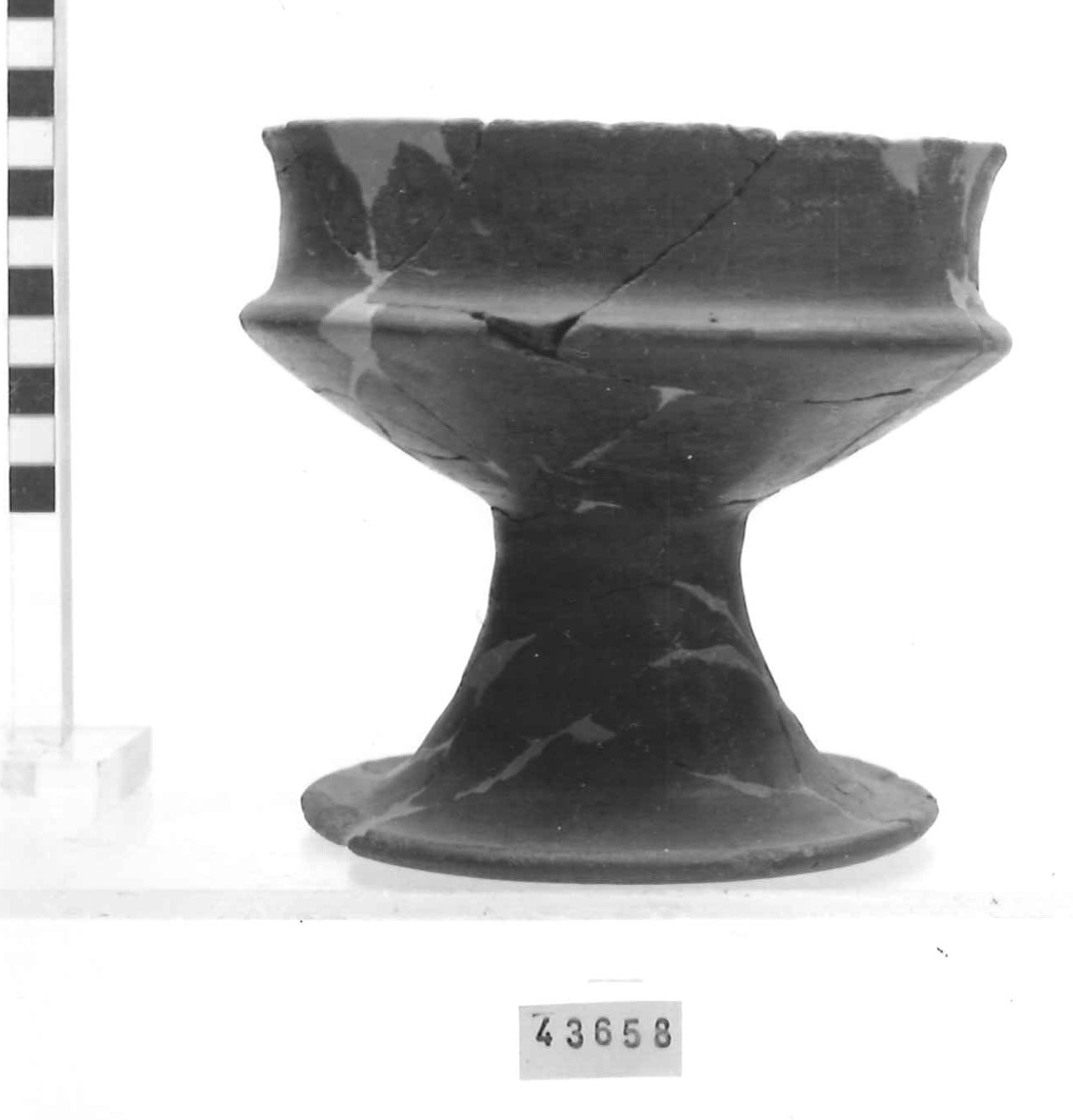 coppa - Piceno III (secc. VII-VI a.C)