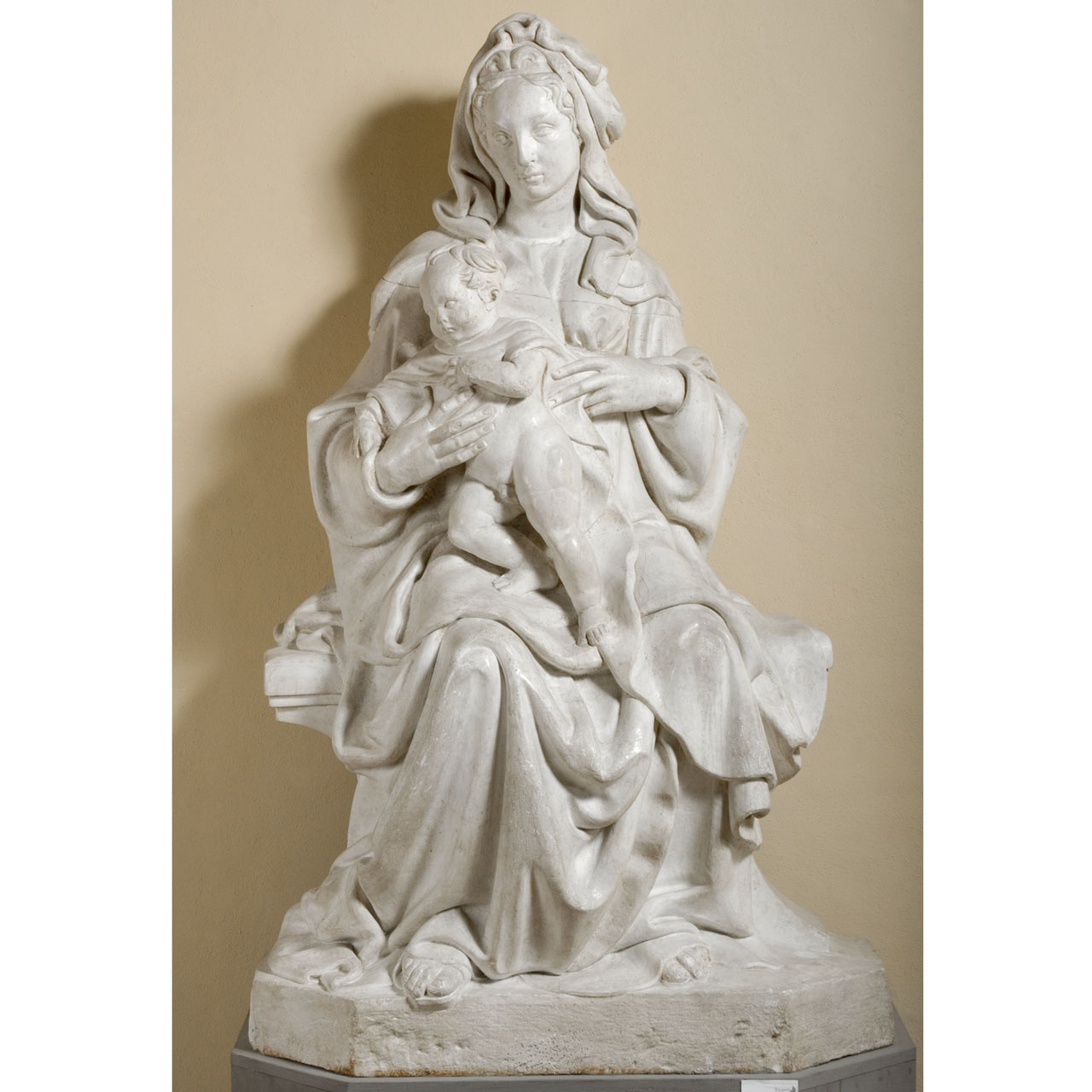Madonna con Bambino in trono (calco di statua) di Lelli Federigo (e aiuti) (sec. XX)
