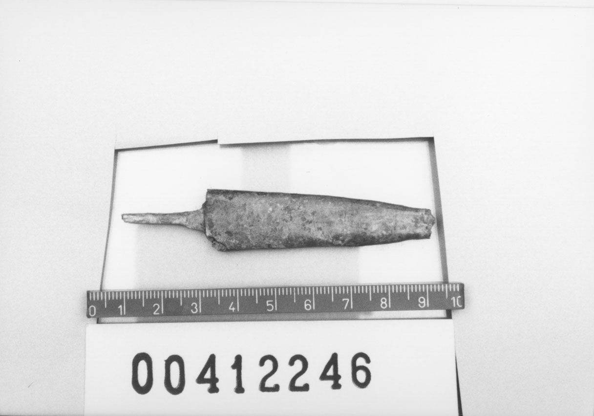 spada miniaturistica (X a.C)