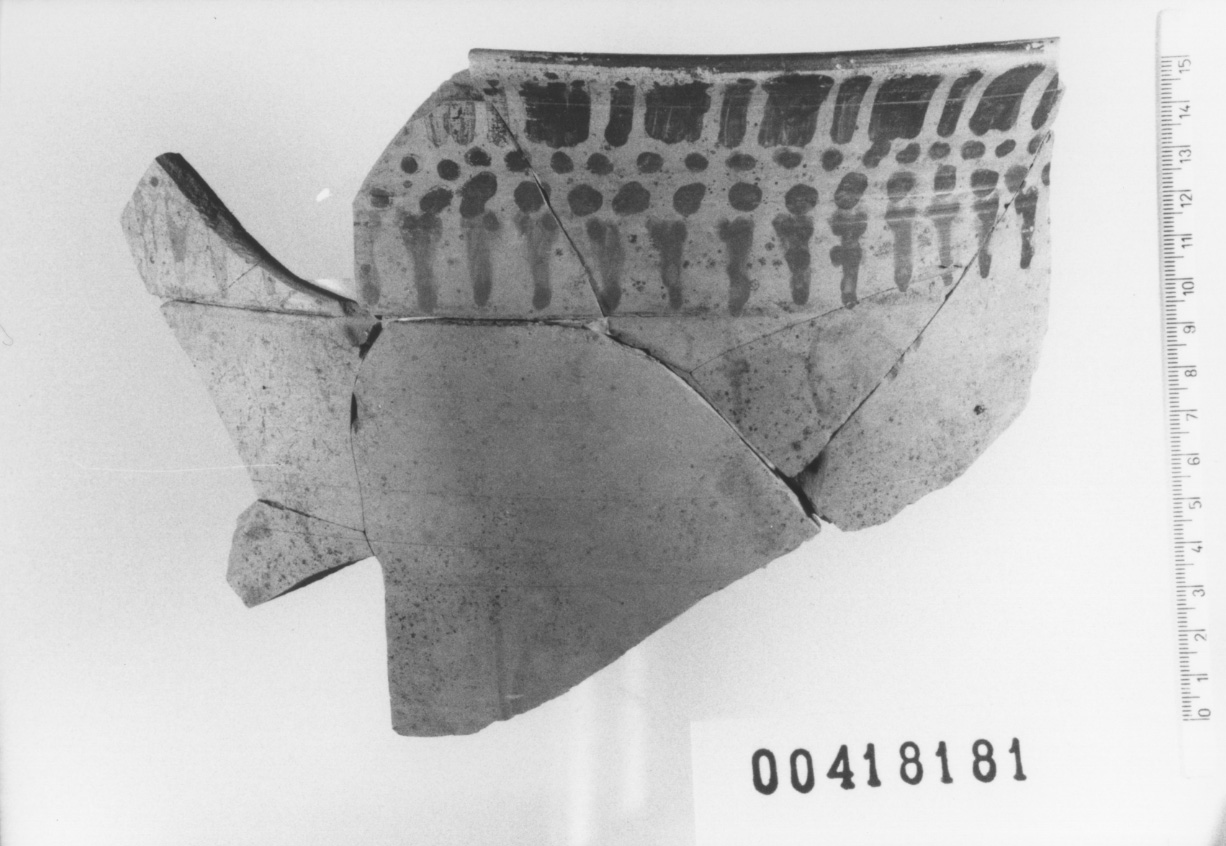 skyphos/orlo (IV sec. a.C)