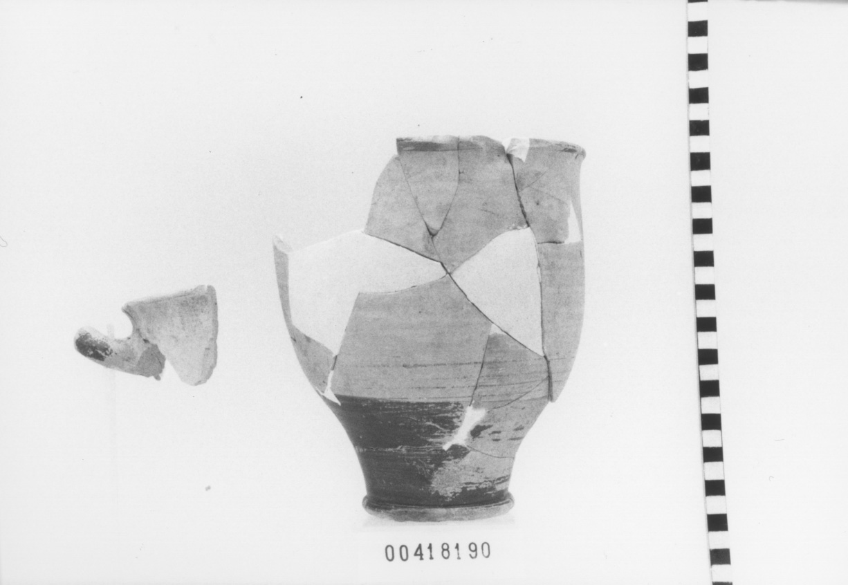 skyphos (IV sec. a.C)