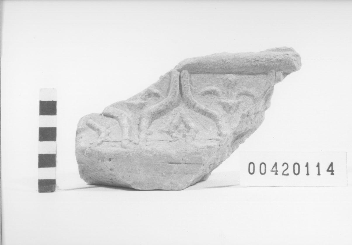 lastra di rivestimento/frammento (repubblicana)