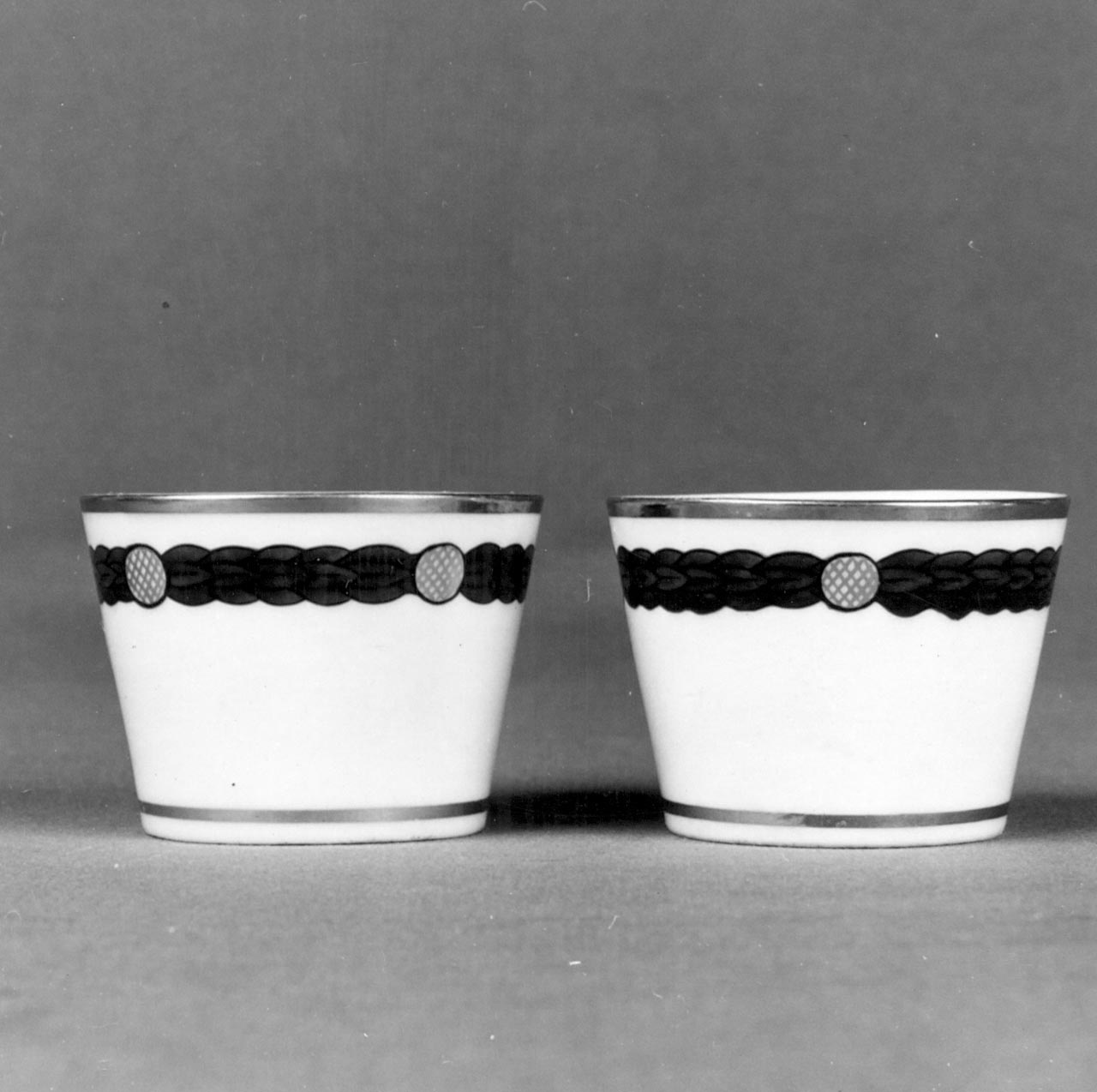 vasetto, serie - manifattura Ginori, Doccia (prima metà sec. XIX)