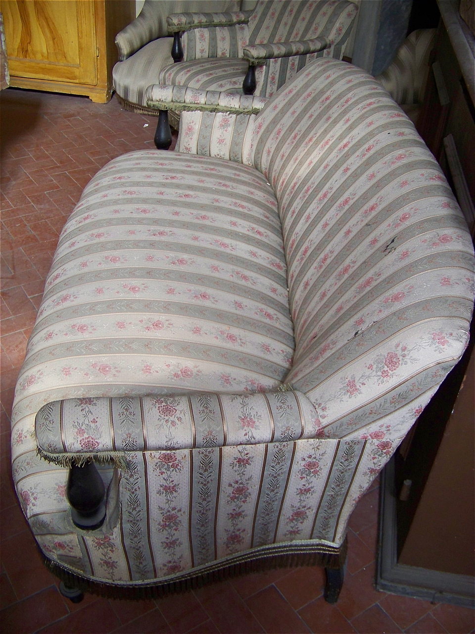 divanetto - bottega toscana (seconda metà sec. XIX)