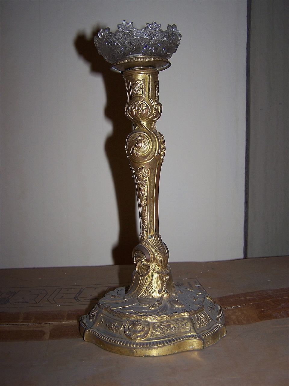 candeliere d'altare, coppia - bottega italiana (ultimo quarto sec. XIX)