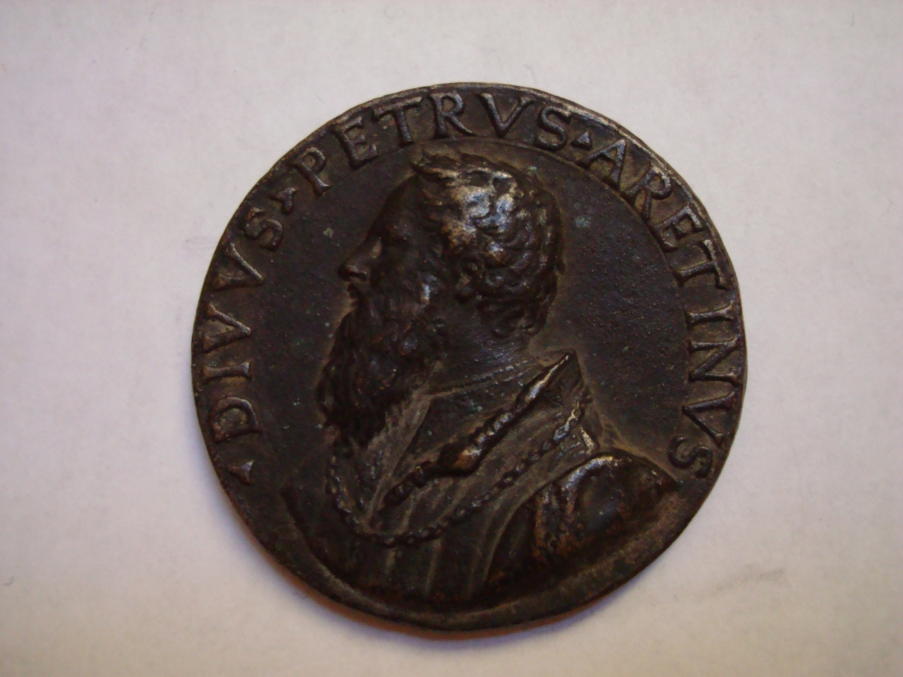 ritratto di Pietro Aretino (medaglia) di Segala Francesco (bottega) (sec. XVI)
