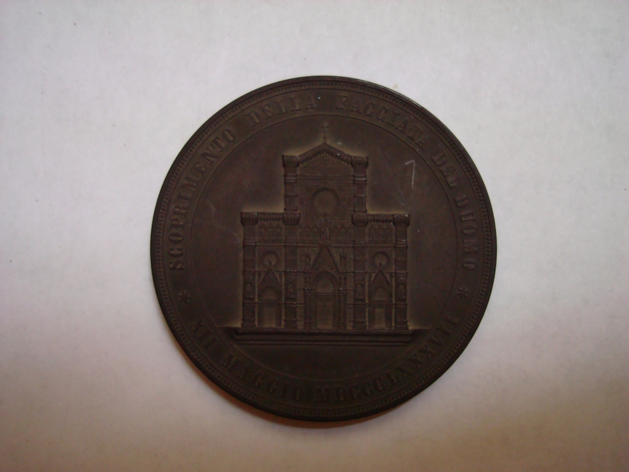 veduta della facciata del Duomo di Firenze (medaglia) di Giorgi Luigi (sec. XIX)